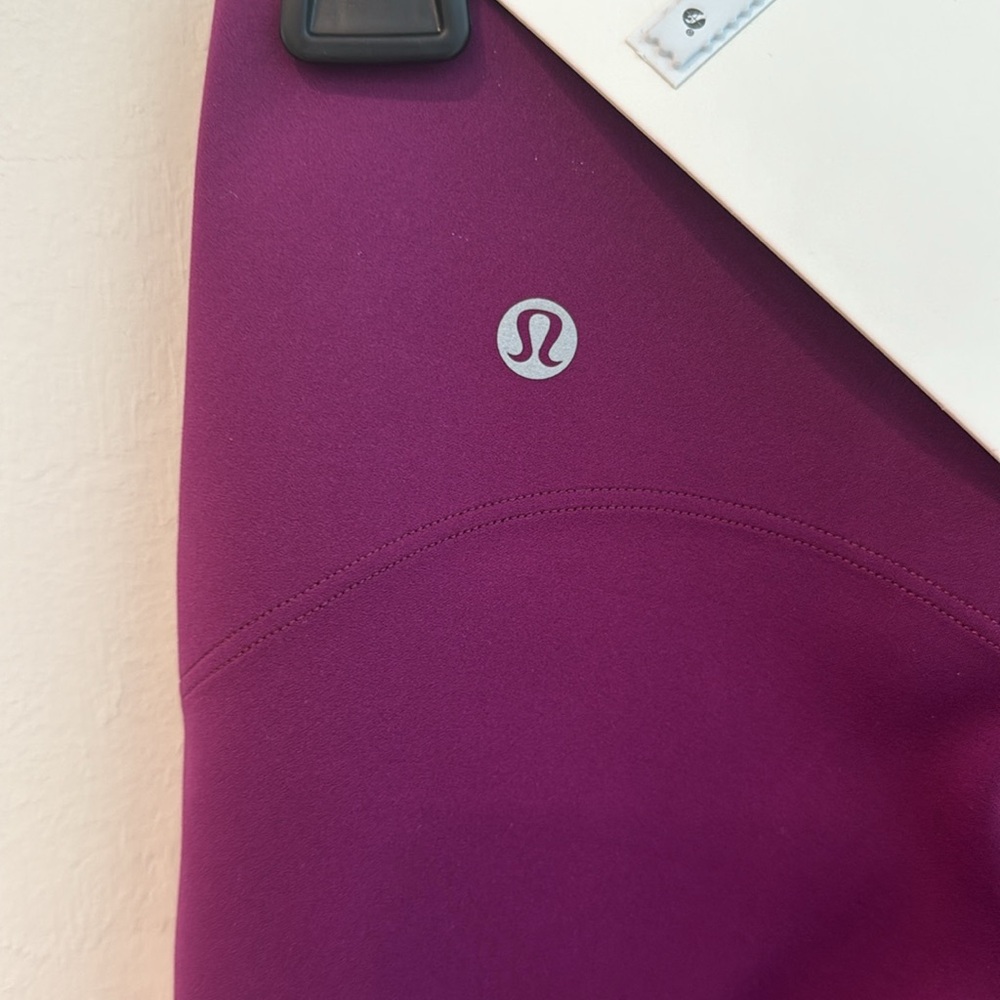 Lululemon Glow Up HR Short 6" - Picture 3 of 3